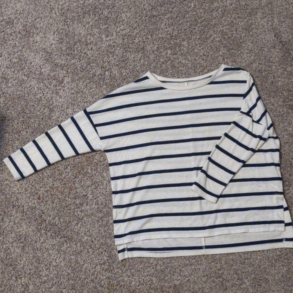 2 for $10 ⭐ Girls Old Navy Shirt